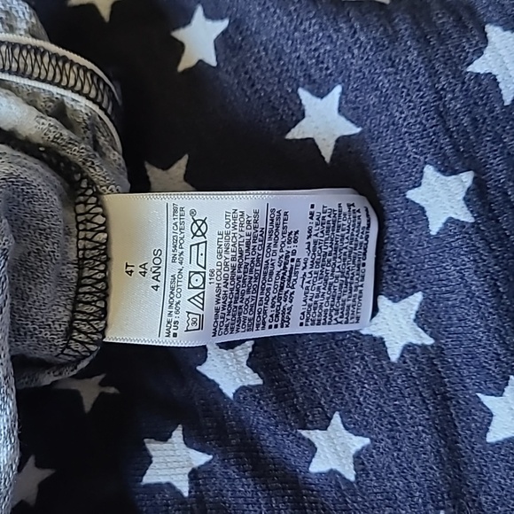 🌟Host Pick🌟 Old Navy Patriotic Stars Top and Short Set - Picture 6 of 9